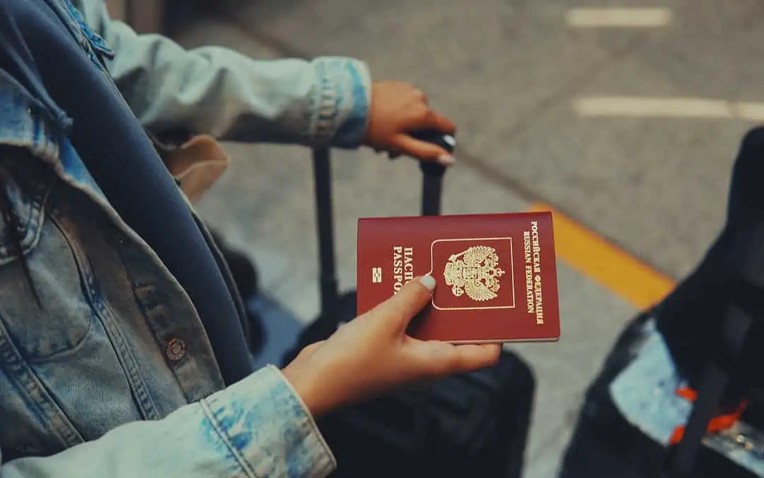Renewing your passport or issuing it from scratch: what’s the better option?